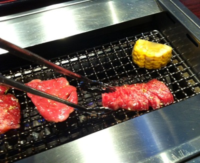静岡県内の焼き肉店に行って、スタッフの接客を評価！
